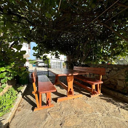 Apartmani Trlaja Vodice Eksteriør bilde