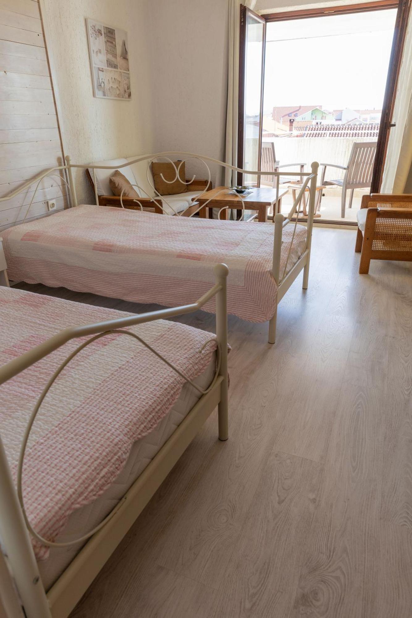 Apartmani Trlaja Vodice Eksteriør bilde