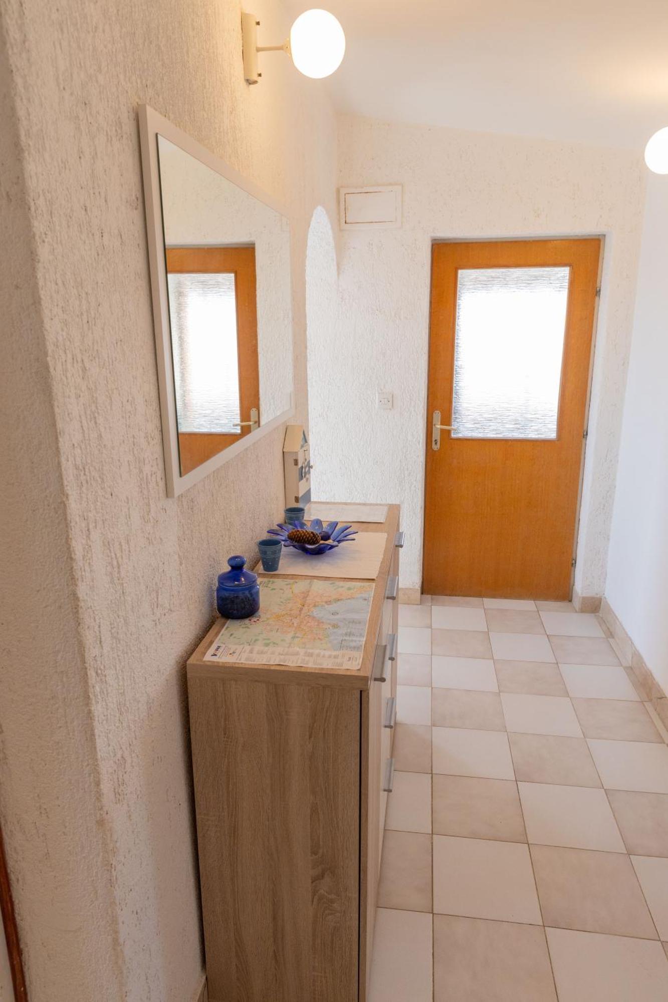 Apartmani Trlaja Vodice Eksteriør bilde
