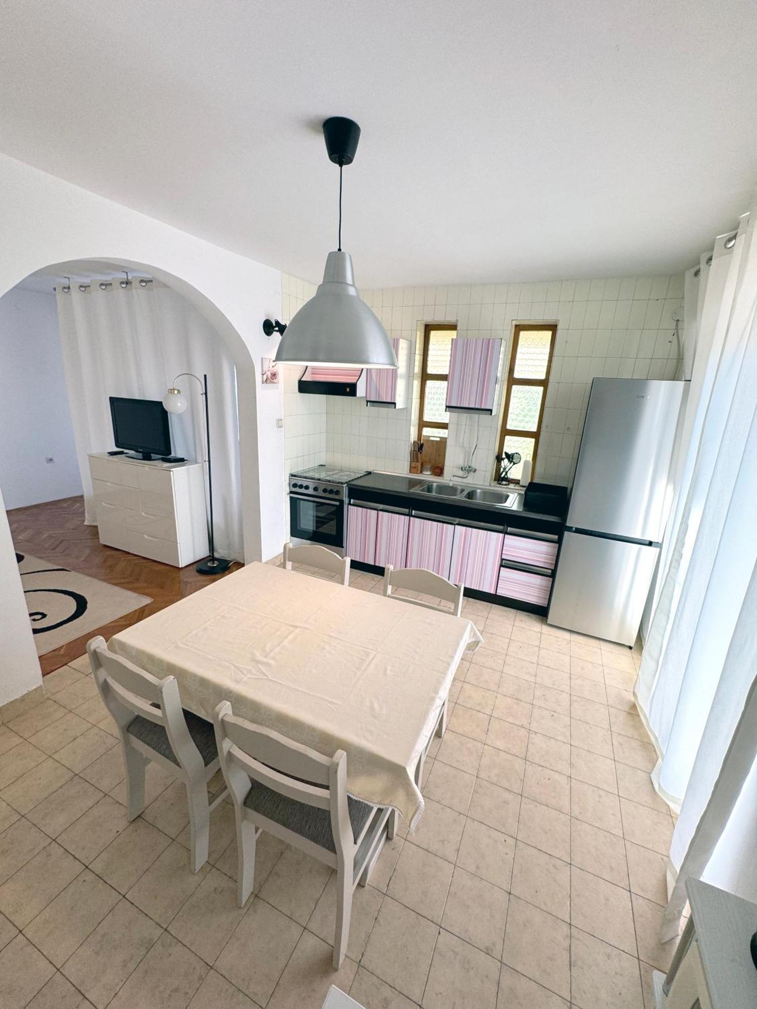 Apartmani Trlaja Vodice Eksteriør bilde
