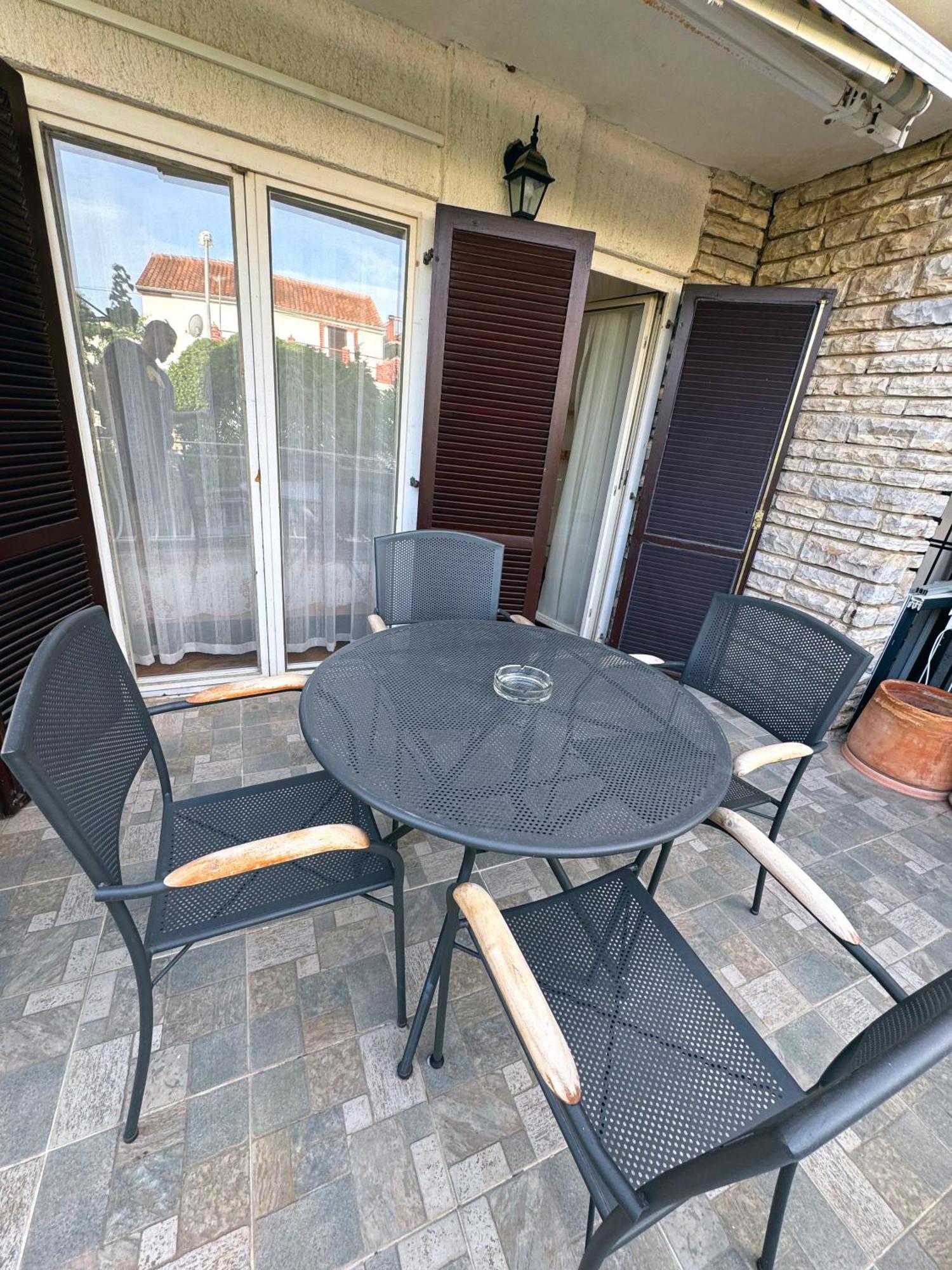 Apartmani Trlaja Vodice Eksteriør bilde